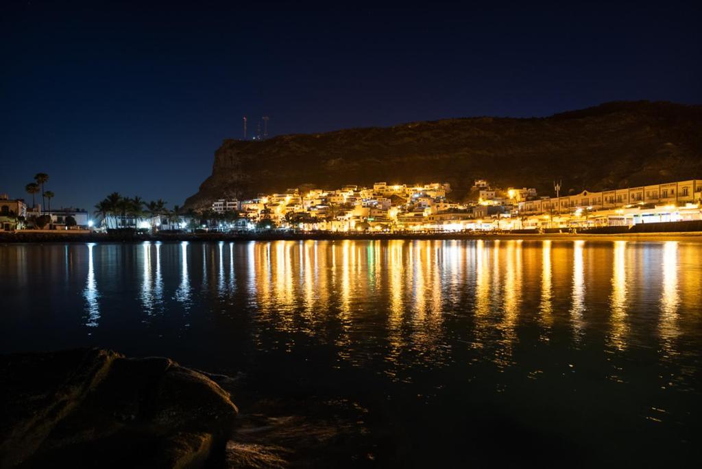 Edificio Playa Apartment Puerto De Mogan Exterior photo